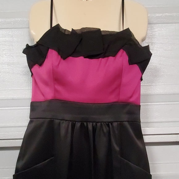 Dress - Picture 3 of 4